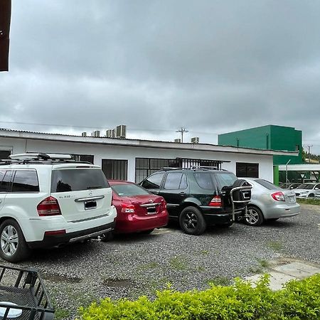 Hotel El Coco Alajuela Eksteriør bilde